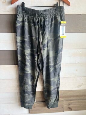 Splendid Camo Joggers